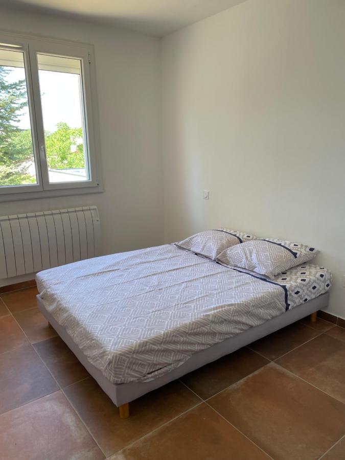 Gite Le Ruby Saint Julien Les Rosiers Exterior photo
